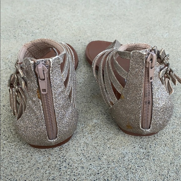 NEVER WORN! Steve Madden Simple G Glitter Sandal - Picture 3 of 8